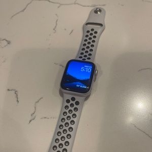 Apple Watch Nike Series 5